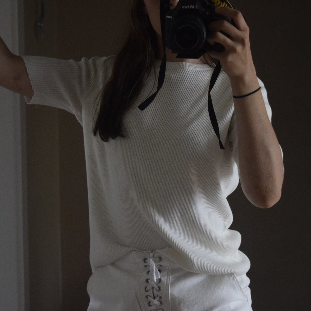 Short Sleeve White Sweater T-Shirt